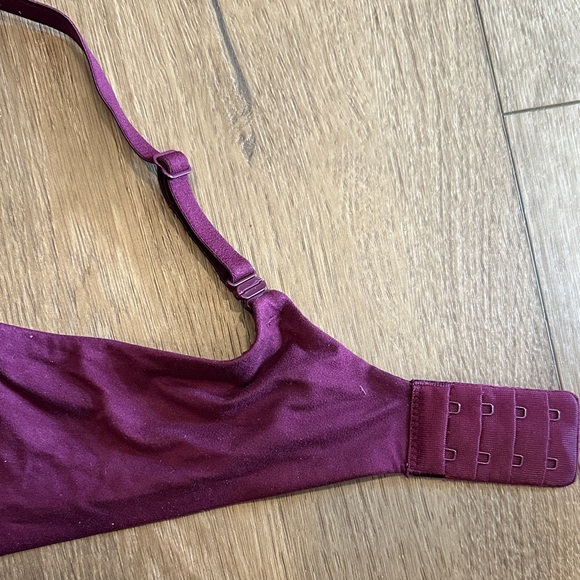 VS Bra - Picture 4 of 5